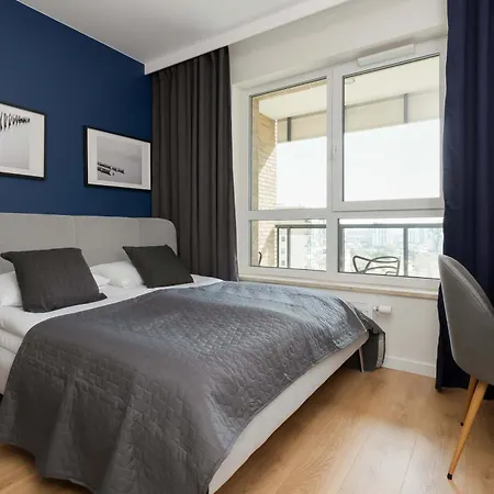 Modern With Parking & Gym By Renters Apartament *